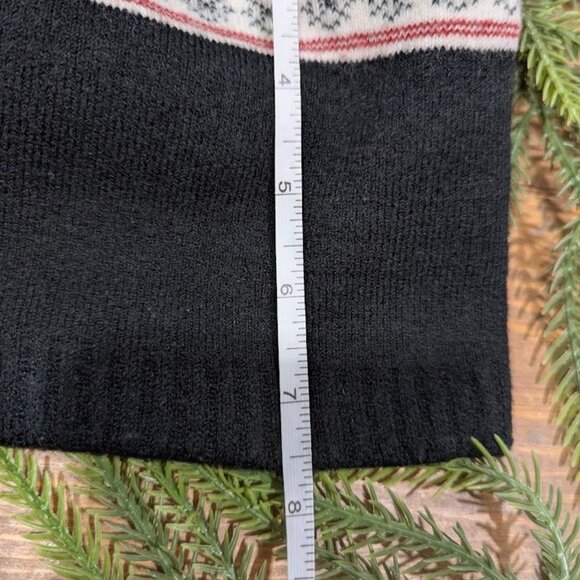 Bioworld LootCrate Disney STAR WARS At-At Fair Isle Walker Pom Pom Beanie - Picture 5 of 8